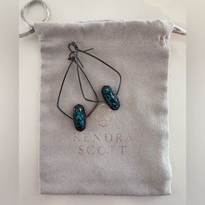 Kendra Scott Retired Arianna Earrings in Gunmetal